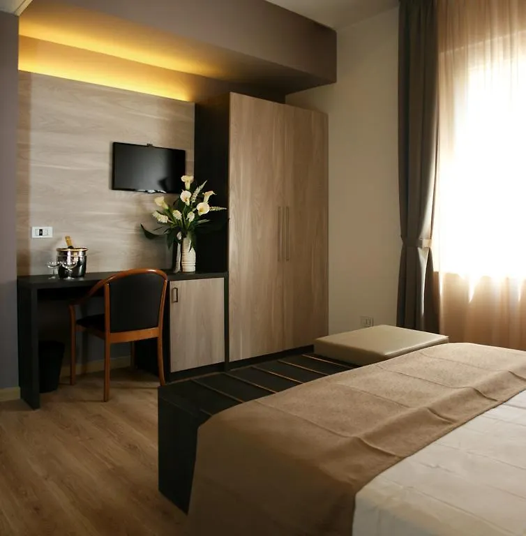 Hotel Lory Chianciano Terme 3*,  Italien