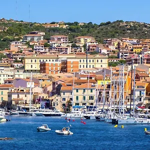 Ahr Leonis La Maddalena Apart-hotel