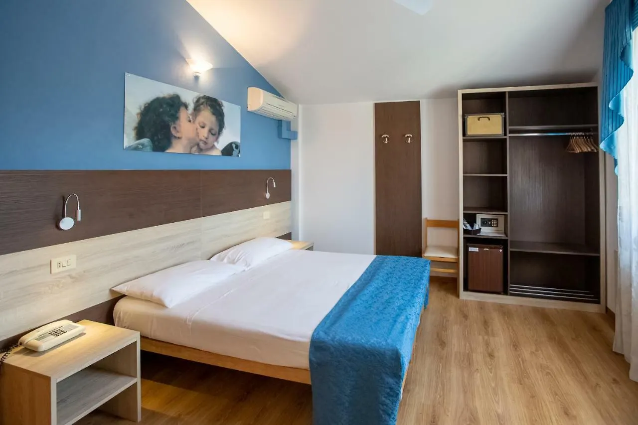 Hotel Lory Chianciano Terme 3*,